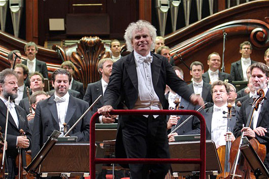 Берлинский филармонический оркестр 11 мая выбирает преемника Саймона Рэттла