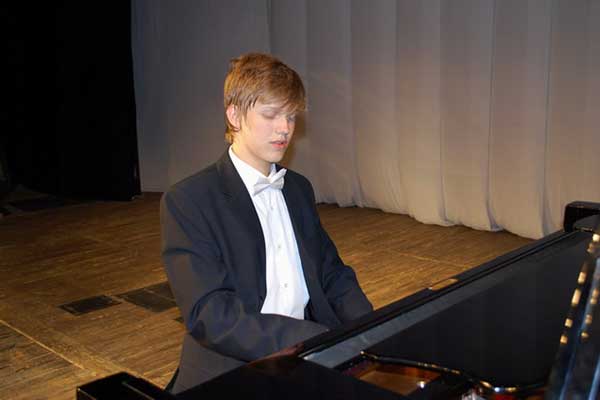Объявлены лауреаты VI конкурса пианистов памяти Веры Лотар-Шевченко в Екатеринбурге