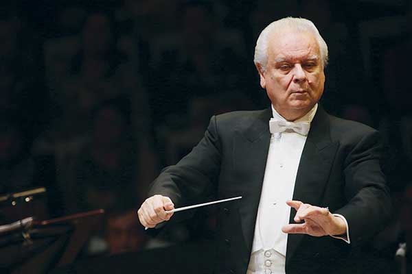 Состоялся концерт, посвященный 20-летию работы Юрия Симонова с оркестром Московской филармонии