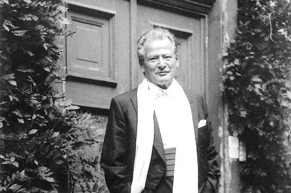 Британский скрипач и дирижер Невилл Марринер скончался на 93-м году жизни