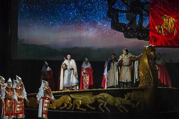 Театр из Якутии представил в Москве необычную версию «Князя Игоря»