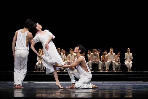 Впервые в России знаменитый балет Джона Ноймайера «Страсти по Матфею»