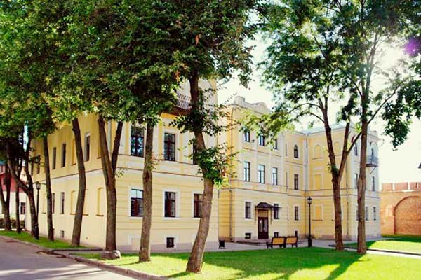 Забирают корпус музыкального колледжа в Нижнем Новгороде!