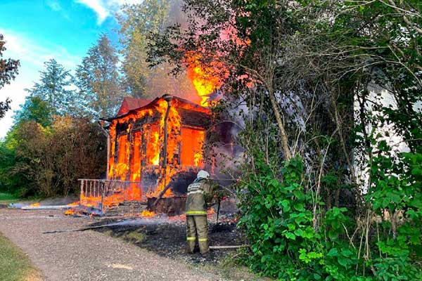 Пожар в музее Римского-Корсакова в Псковской области