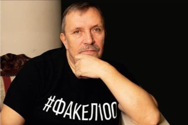 Александр Кулябин уволен с должности директора «Красного факела»