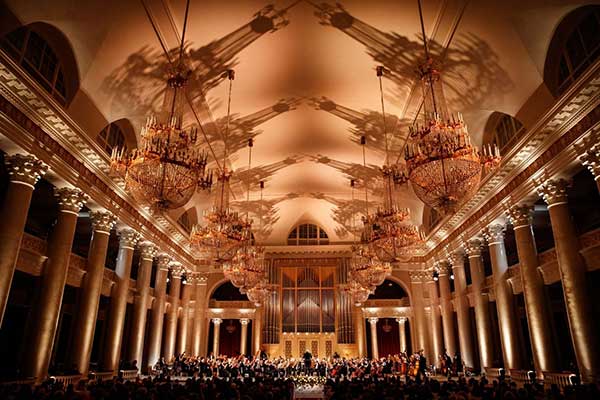 Концерт «Желтые звезды» в Санкт-Петербургской филармонии – к Международному дню памяти жертв Холокоста (31 января 2023)
