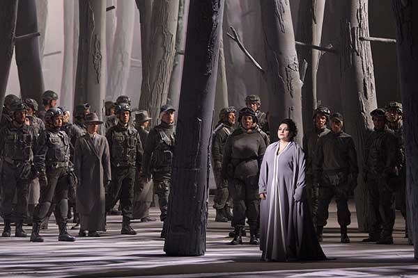 В войне и мире животных: премьера оперы Беллини «Норма» в МАМТе