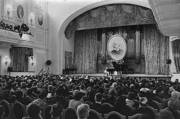 Конкурс номер один: 65 лет назад состоялся Первый международный конкурс имени П.И. Чайковского