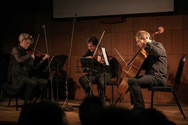 «Гольдберг-вариации» Баха в версии для струнного трио. Концерт абонемента «BACH. Искусство фуги» (фотогалерея)